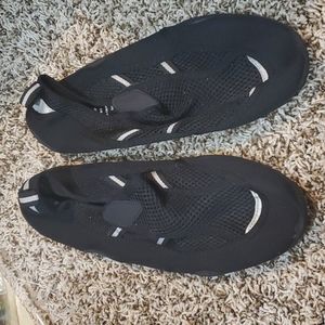 Water shoes